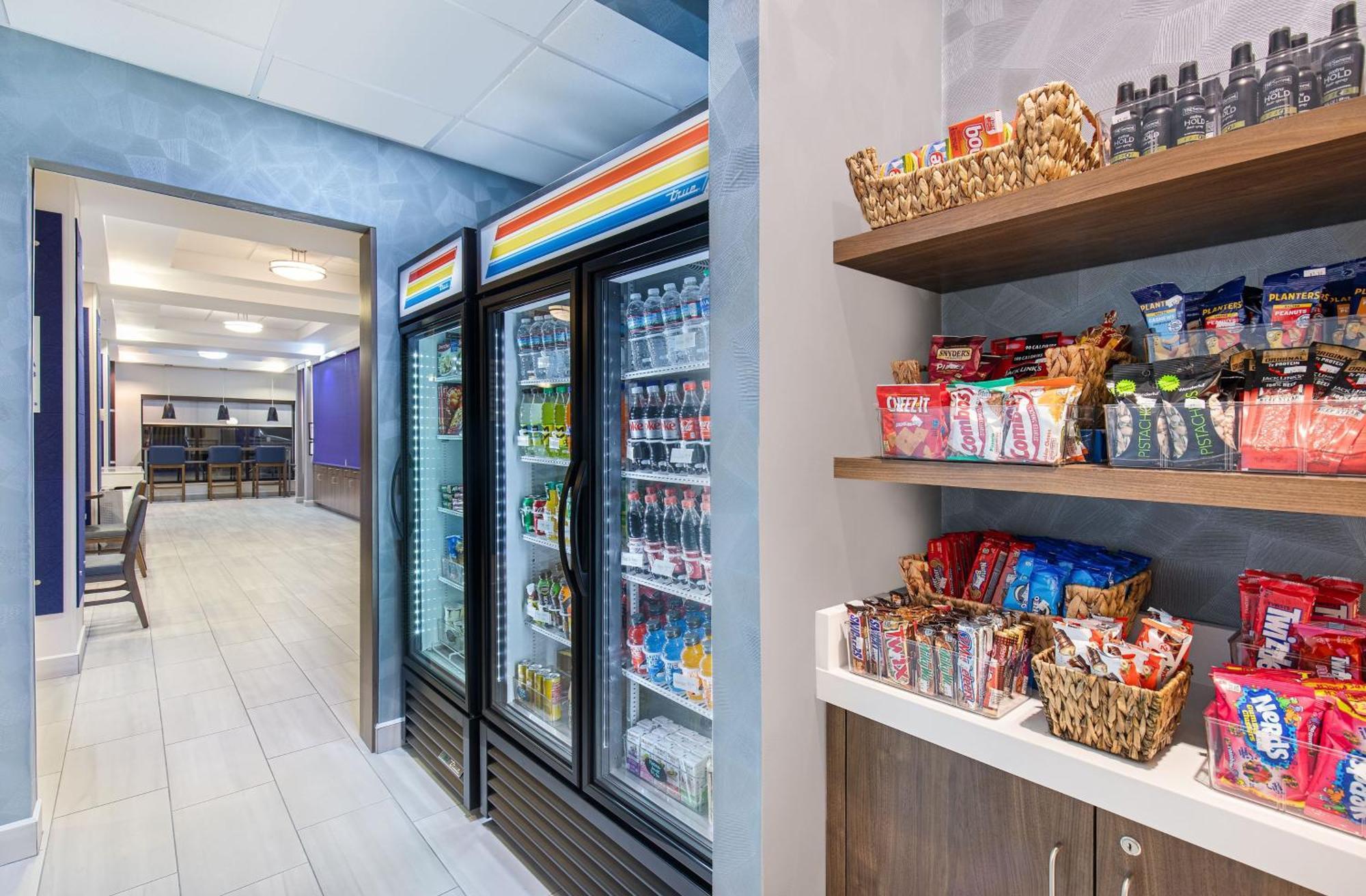 Holiday Inn Express & Suites - Cleveland Northwest By Ihg Extérieur photo