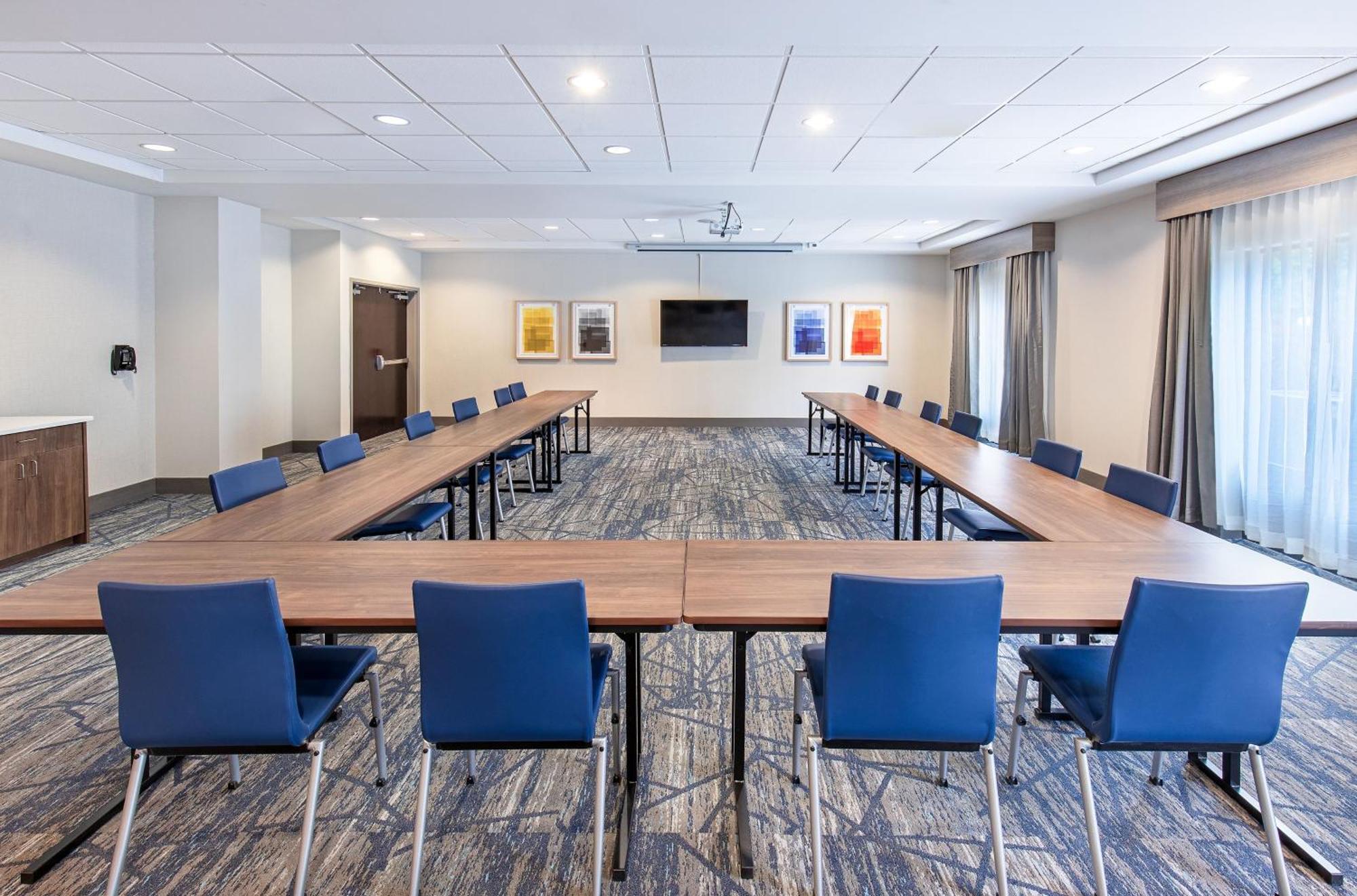 Holiday Inn Express & Suites - Cleveland Northwest By Ihg Extérieur photo