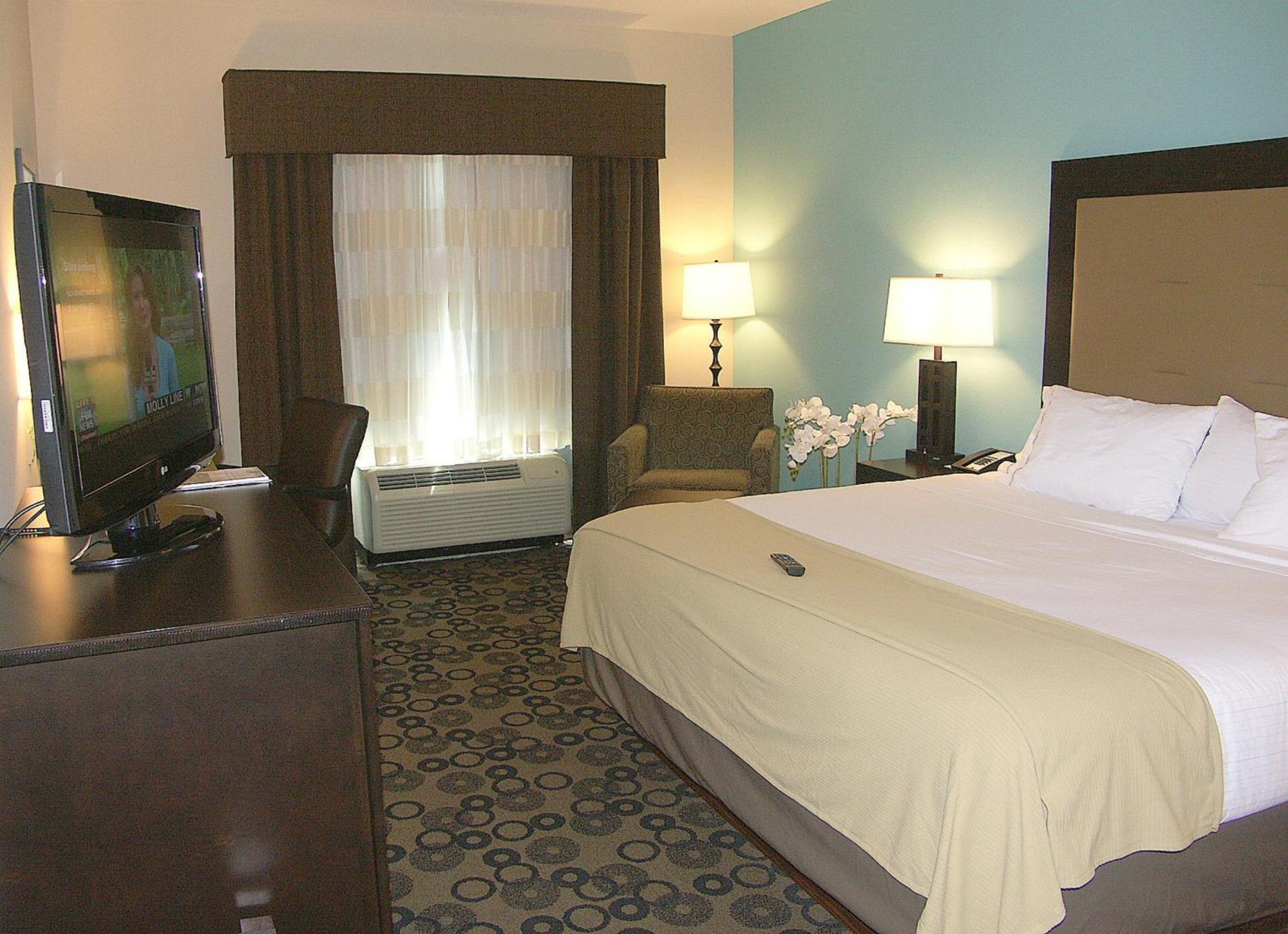 Holiday Inn Express & Suites - Cleveland Northwest By Ihg Extérieur photo