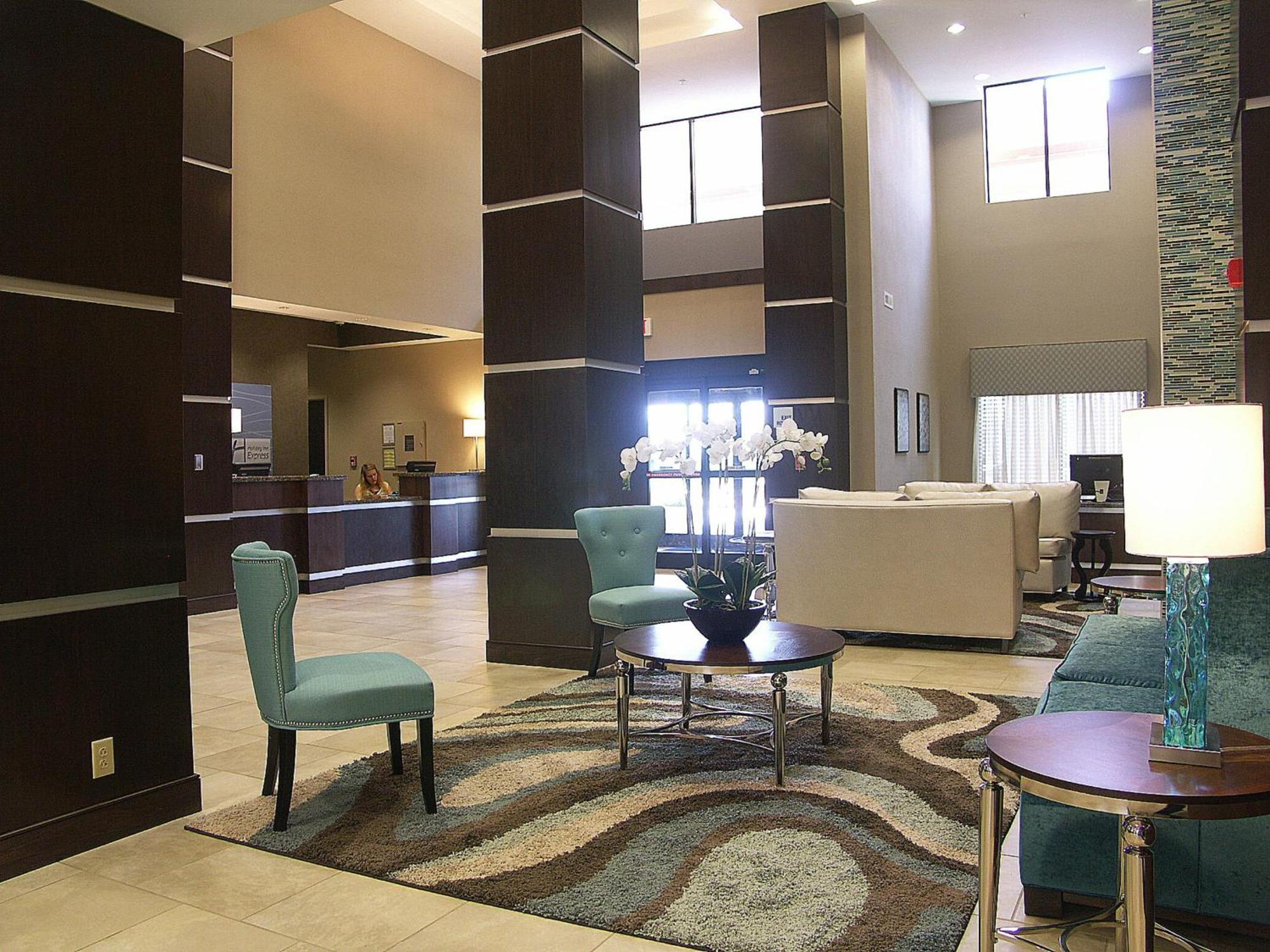 Holiday Inn Express & Suites - Cleveland Northwest By Ihg Extérieur photo