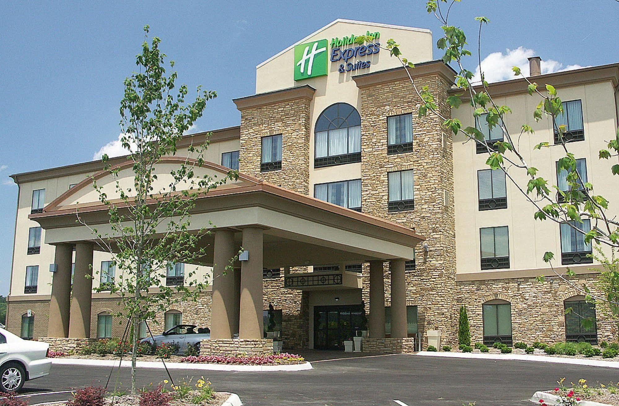 Holiday Inn Express & Suites - Cleveland Northwest By Ihg Extérieur photo