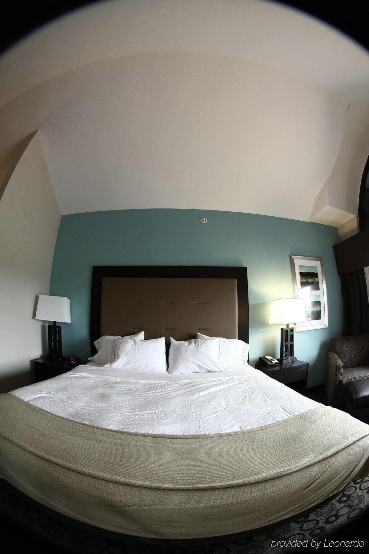 Holiday Inn Express & Suites - Cleveland Northwest By Ihg Extérieur photo