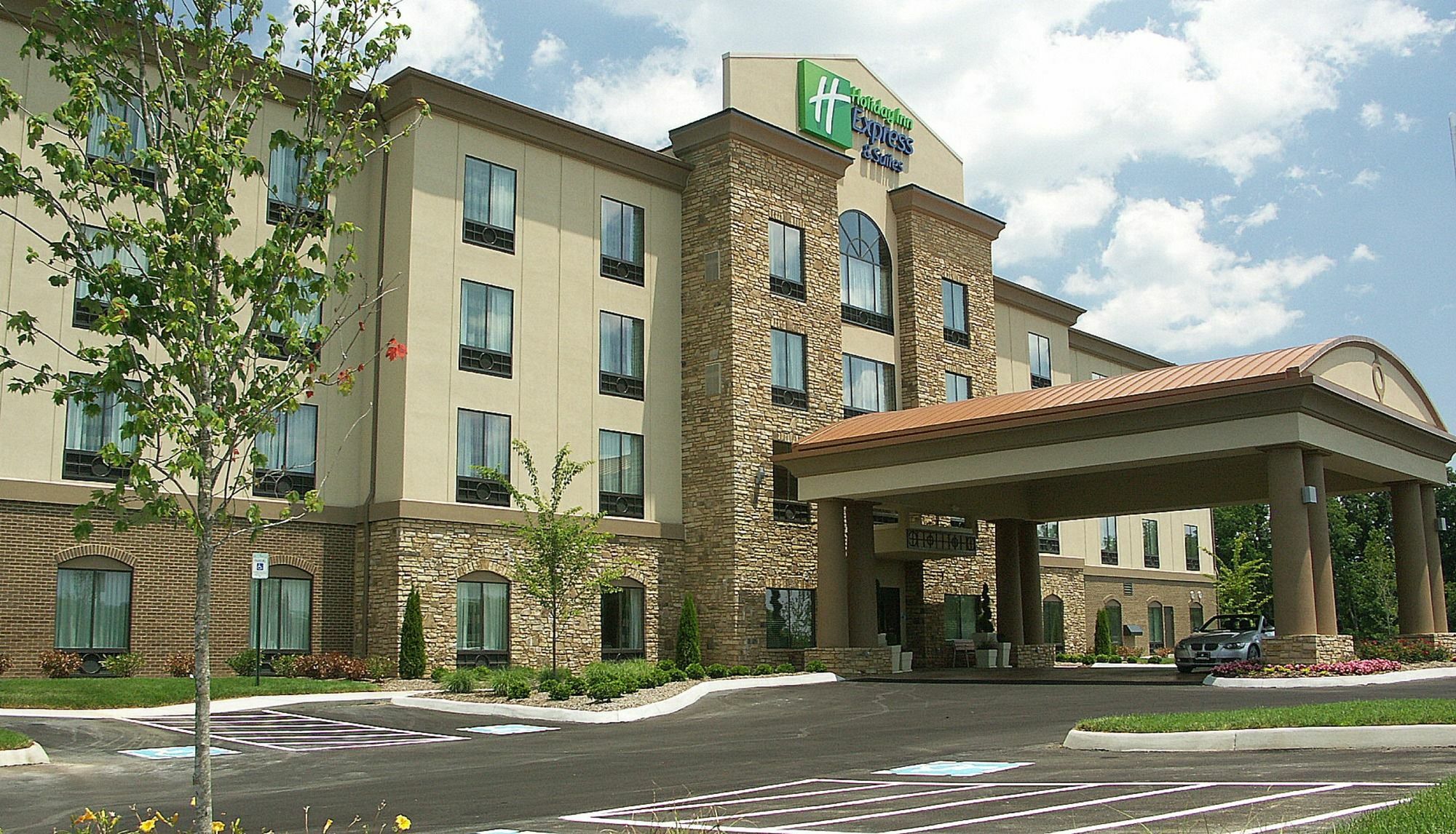 Holiday Inn Express & Suites - Cleveland Northwest By Ihg Extérieur photo