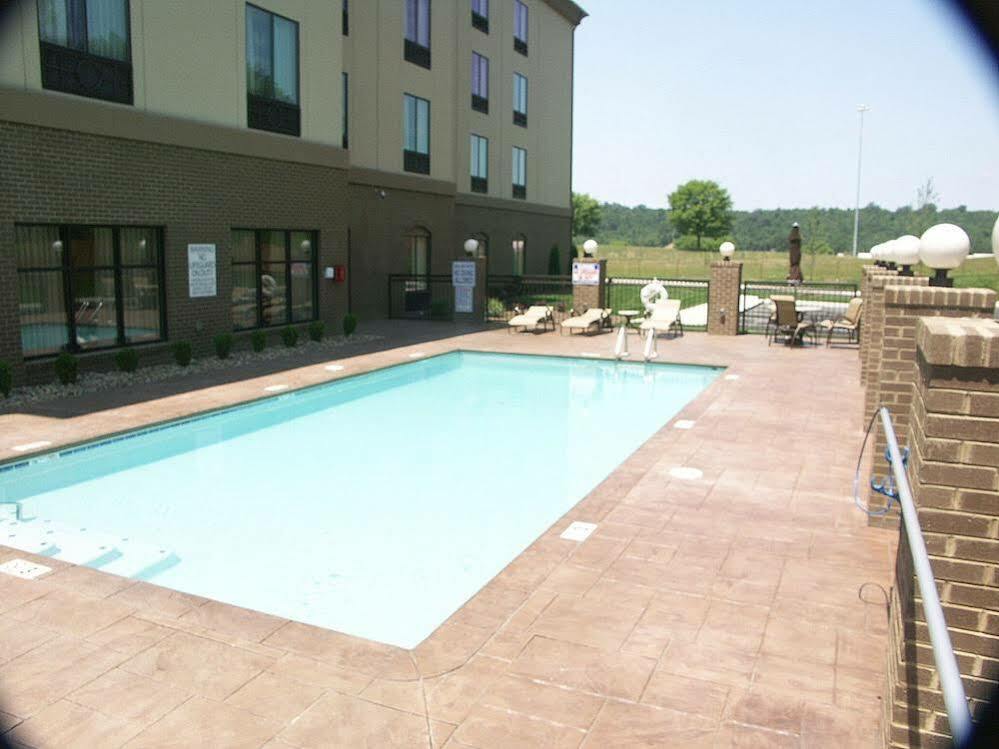 Holiday Inn Express & Suites - Cleveland Northwest By Ihg Extérieur photo